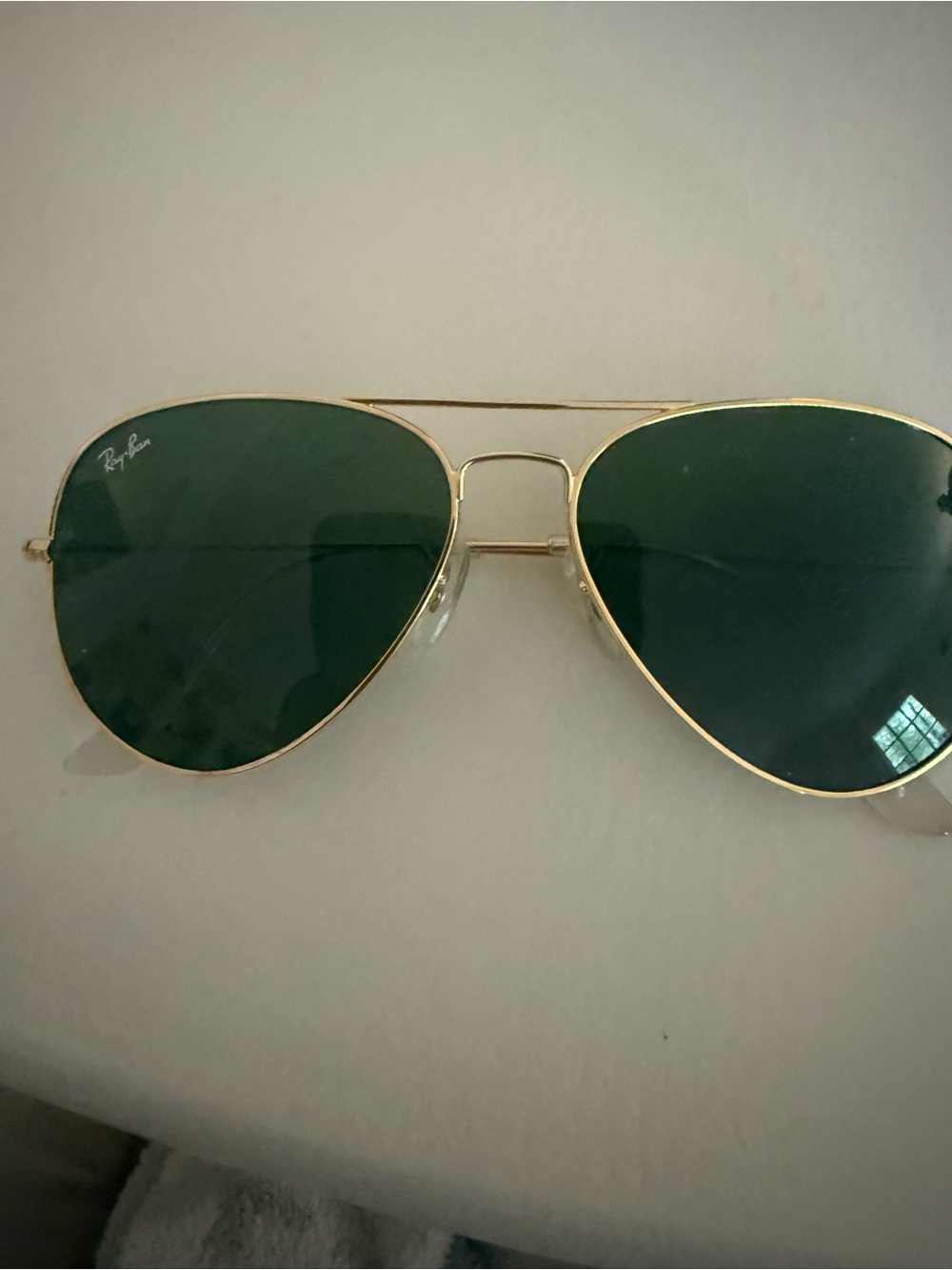 Ray-Ban Gold Frame Aviator Sunglasses with Green Lenses